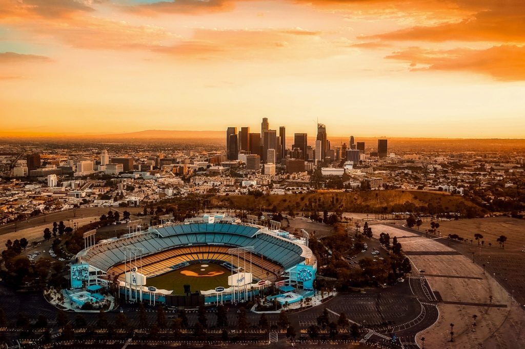 5 Best Ways to Use Delta SkyMiles featured by top US travel blog Points With Q, image: Los Angeles