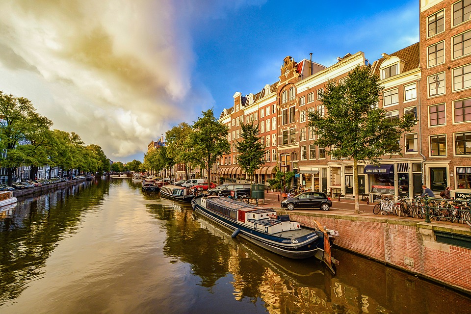 The Best Uses of United Mile featured by top US travel hacker, Points with Q: image of Amsterdam