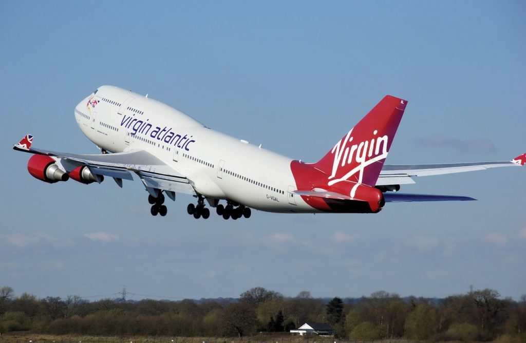 book virgin atlantic flights: virgin atlantic plane