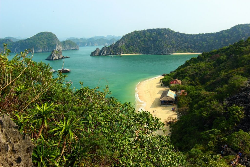 How to Use Delta SkyMiles: the 5 Best Ways, tips featured by top US travel blog, Points with Q: image of Ha Long Bay Vietnam