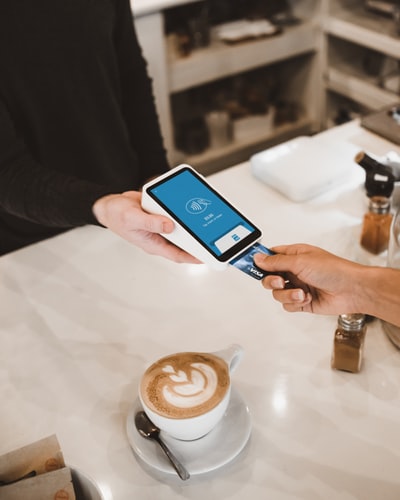 Top 5 Best Credit Cards for Holiday Shopping 2019 featured by top US travel hacker, Points with Q.