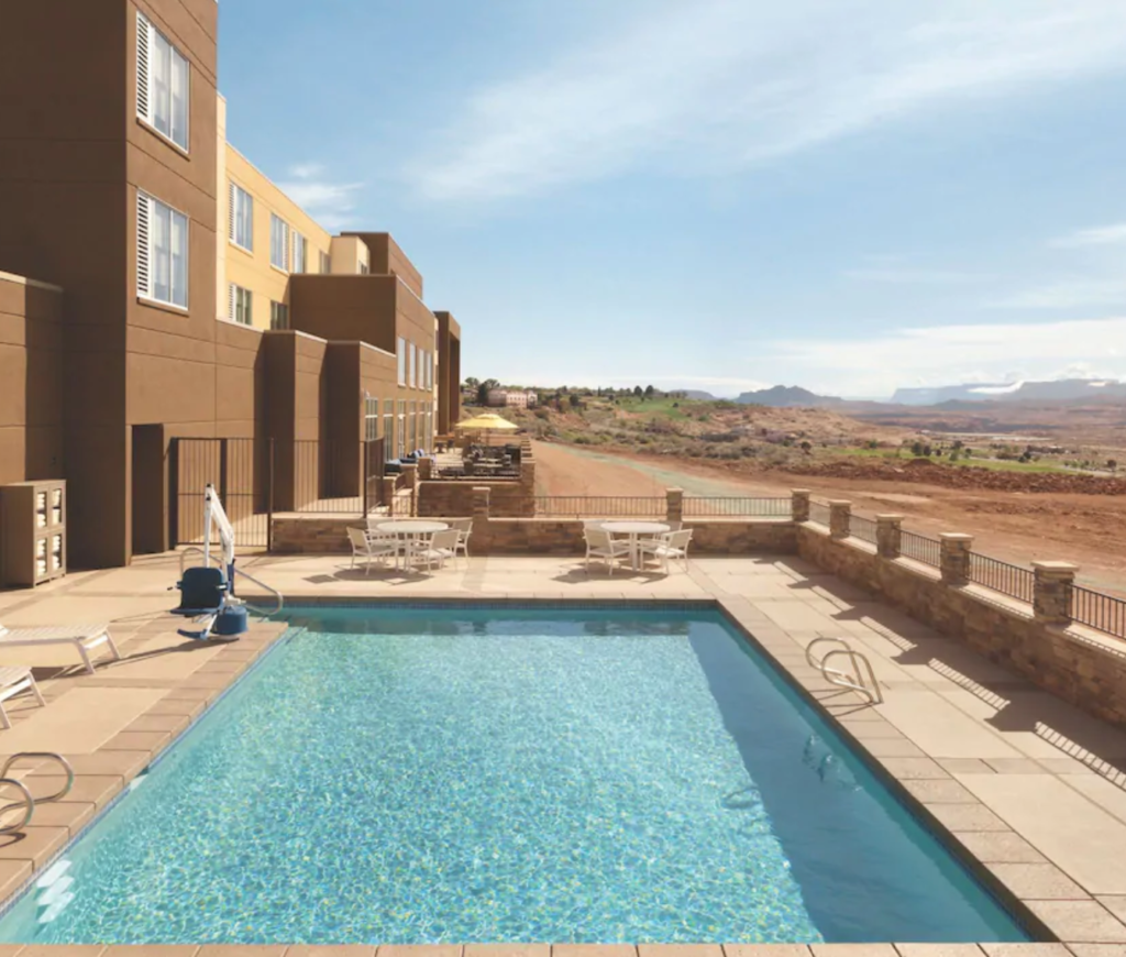 Hyatt Place Page Lake Powell Pool