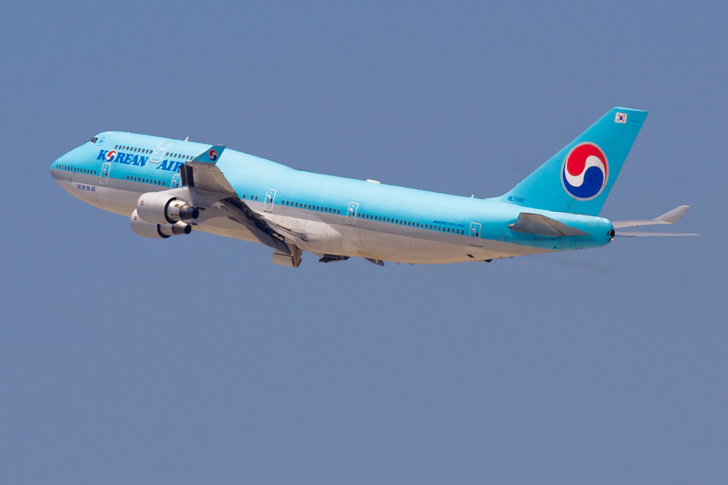 5 Best Ways to Korean Air SkyPass Miles featured by top US travel blog Points With Q, image: Korean Air 747 Takeoff