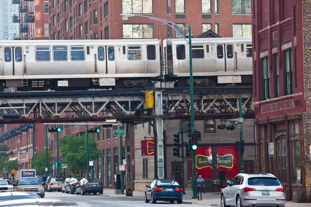 Chicago Travel in 48 Hours: A Chicago Vacation featured by top US travel blog Points With Q, image: Renaissance Chicago L Train