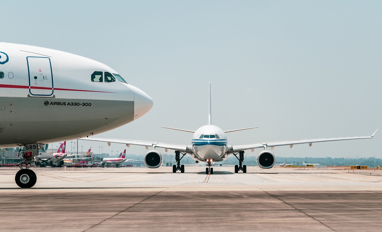 Airlines, Ahoy! The 8 Best Credit Cards for Buying Airfare